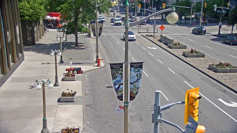 Traffic camera image at 2025-06-30 19:00:21