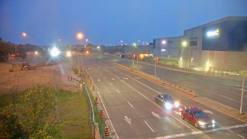 Traffic camera image at 2025-08-04 00:55:05
