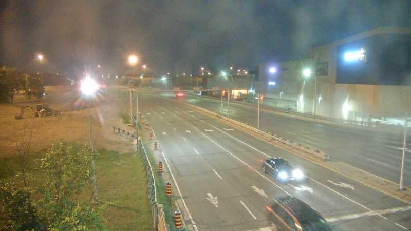 Traffic camera image at 2025-08-04 01:20:05
