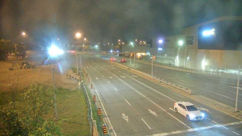 Traffic camera image at 2025-08-04 01:40:05