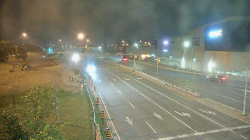 Traffic camera image at 2025-08-04 02:00:05