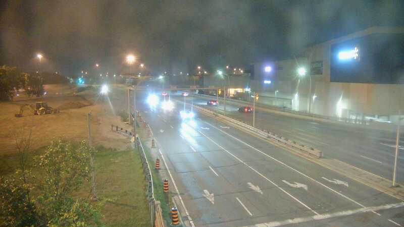 Traffic camera image at 2025-08-04 02:15:05