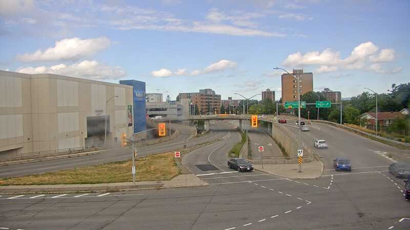 Traffic camera image at 2025-08-24 14:25:05