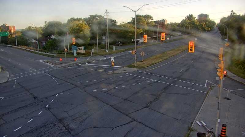 Traffic camera image at 2025-08-31 11:05:06