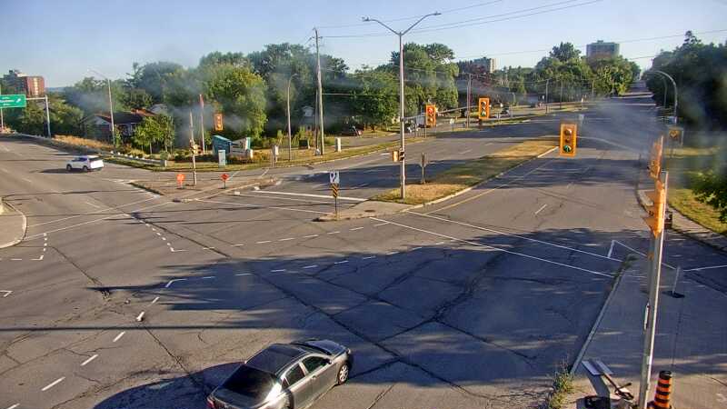 Traffic camera image at 2025-08-31 12:10:06