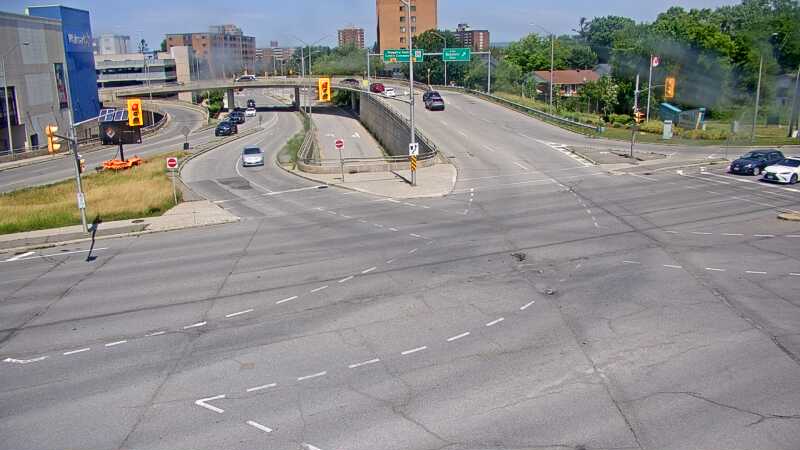 Traffic camera image at 2025-06-30 15:45:10