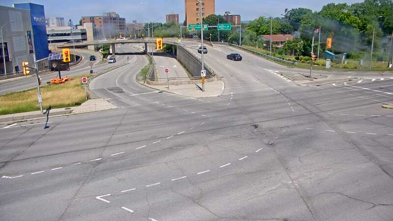 Traffic camera image at 2025-06-30 15:55:06