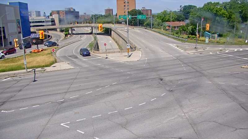 Traffic camera image at 2025-06-30 16:40:05