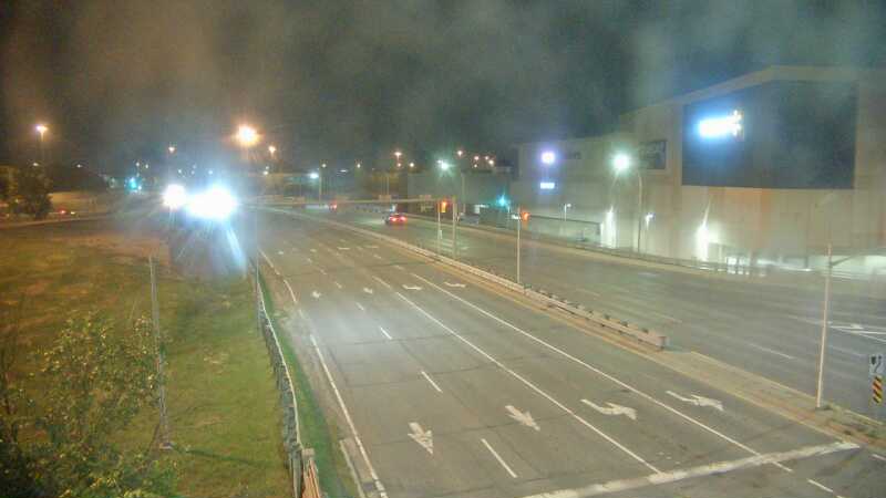 Traffic camera image at 2025-07-12 04:00:06