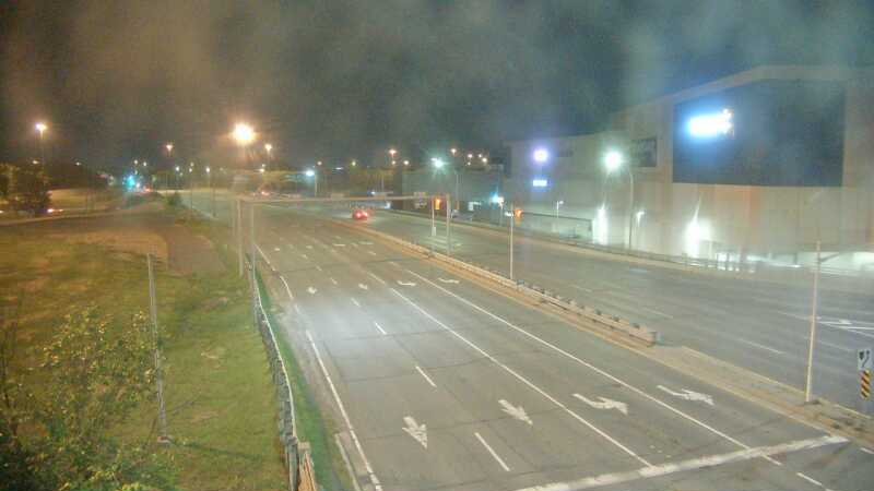 Traffic camera image at 2025-07-12 04:10:06