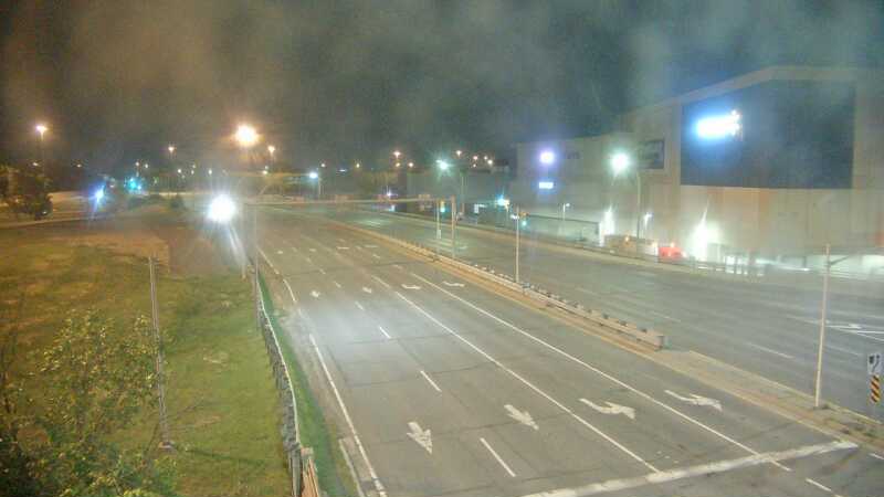 Traffic camera image at 2025-07-12 04:35:06