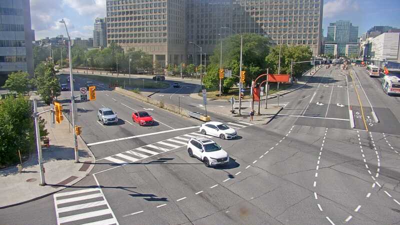 Traffic camera image at 2025-08-24 14:35:19