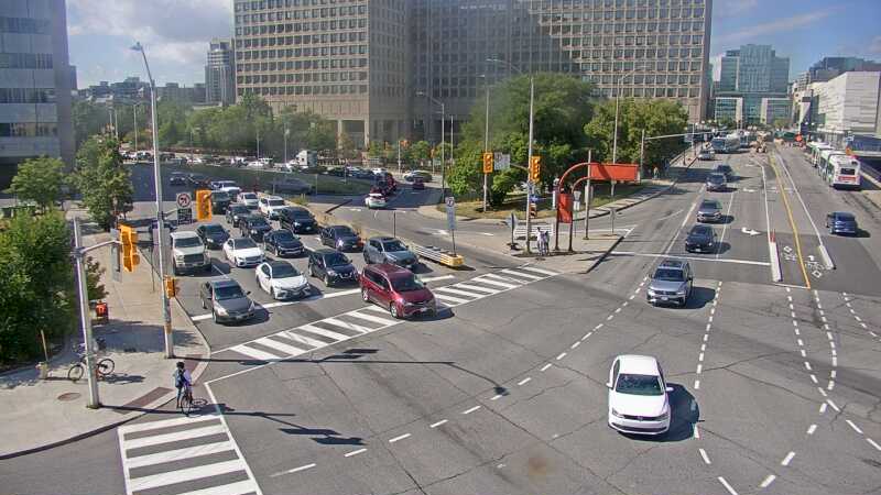 Traffic camera image at 2025-08-24 14:40:20