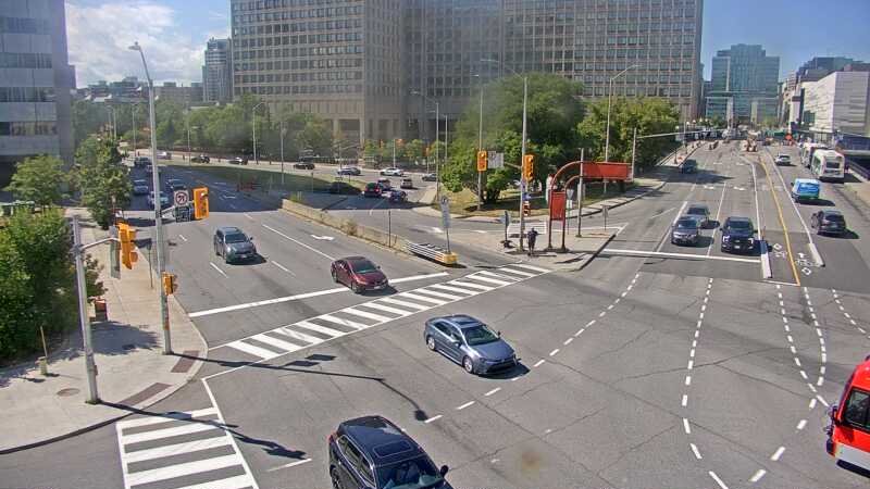 Traffic camera image at 2025-08-24 15:25:21