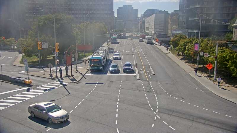 Traffic camera image at 2025-09-14 18:35:17