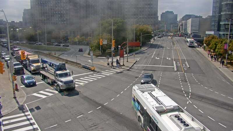 Traffic camera image at 2025-09-18 17:10:17