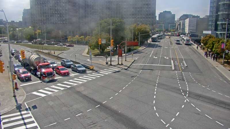 Traffic camera image at 2025-09-18 17:20:17
