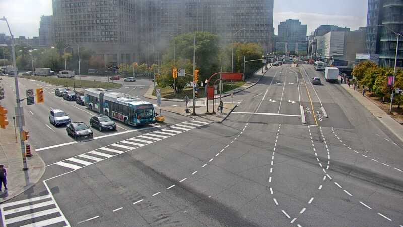 Traffic camera image at 2025-09-18 17:30:19