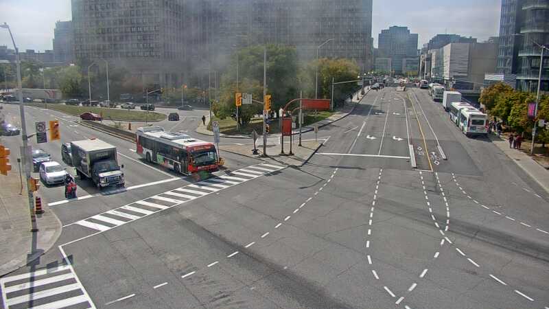 Traffic camera image at 2025-09-18 17:40:19