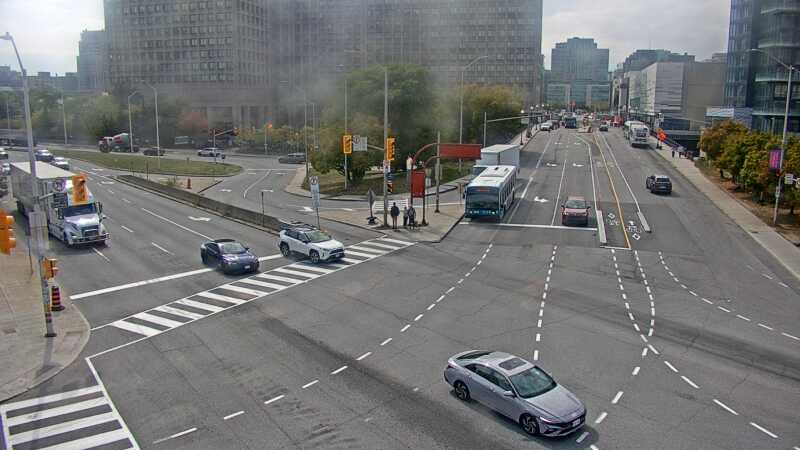 Traffic camera image at 2025-09-18 17:45:22