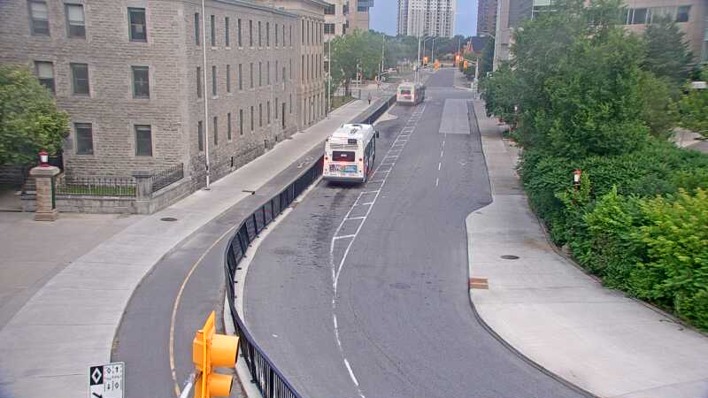 Traffic camera image at 2025-07-01 00:15:31