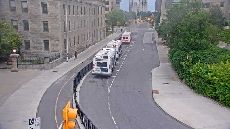 Traffic camera image at 2025-07-01 00:25:27