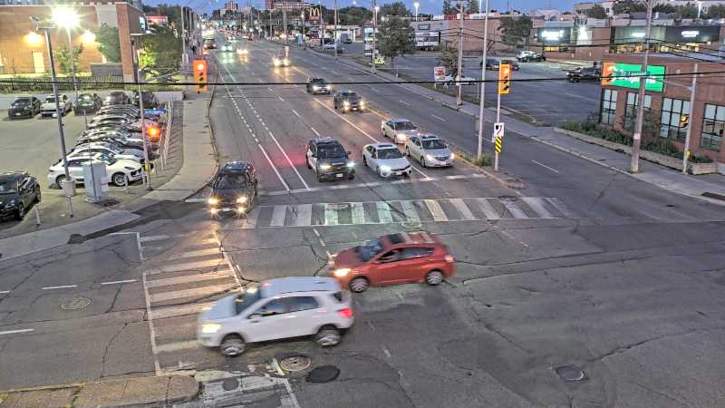 Traffic camera image at 2025-08-31 00:05:17