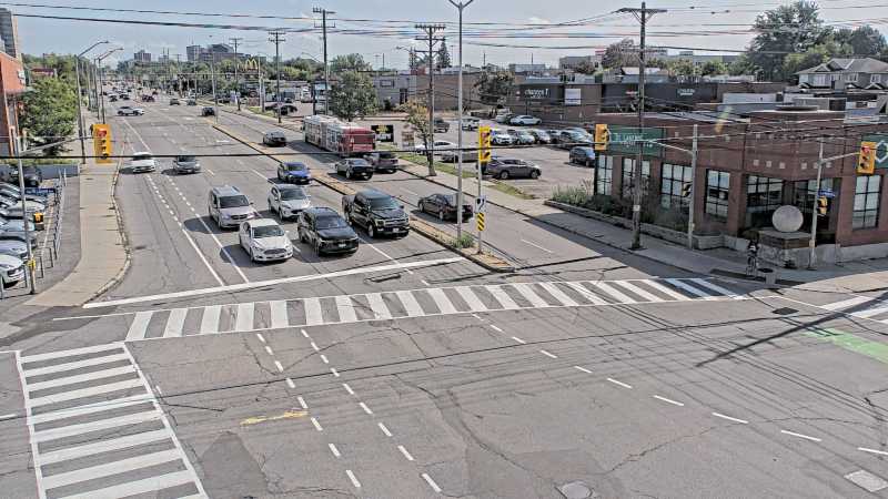 Traffic camera image at 2025-09-05 15:15:21
