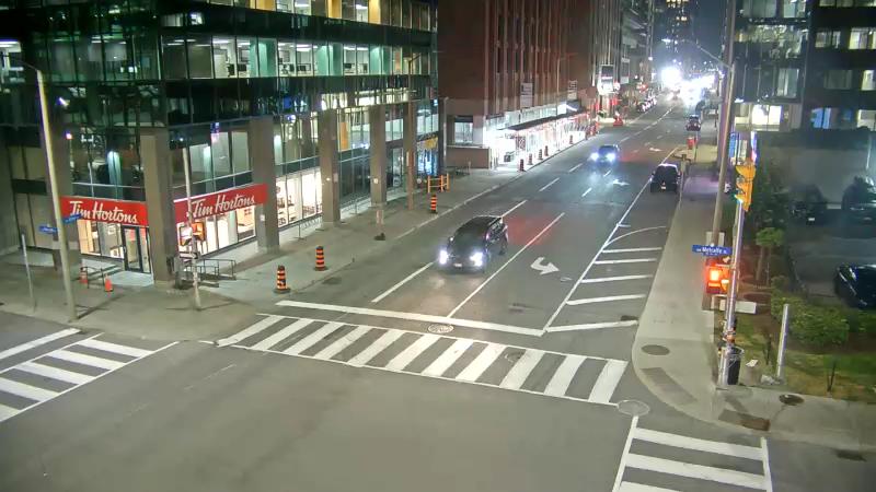 Traffic camera image at 2025-08-04 01:40:15