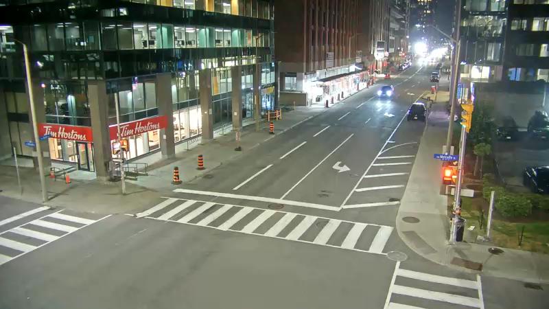 Traffic camera image at 2025-08-04 02:00:15
