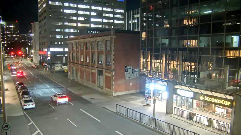 Traffic camera image at 2025-08-25 02:35:21