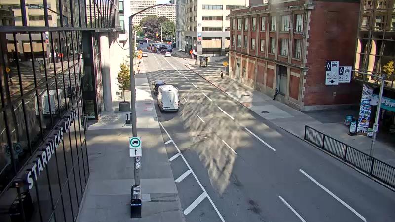 Traffic camera image at 2025-09-18 18:40:20