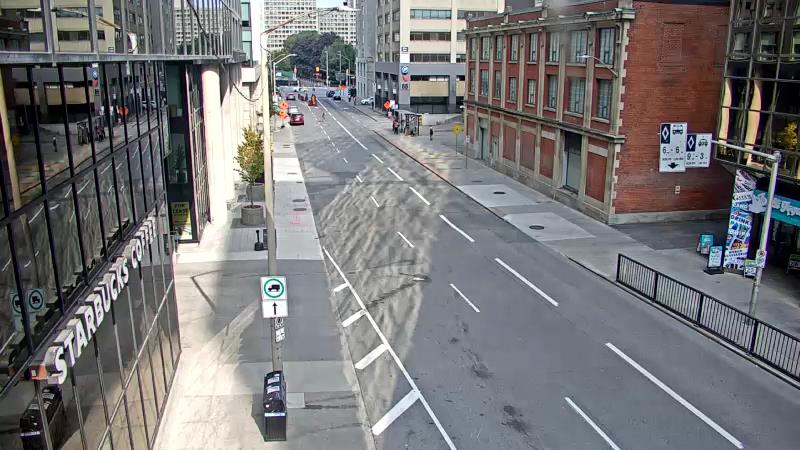 Traffic camera image at 2025-09-18 19:00:22