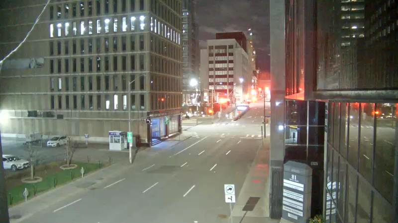 Traffic camera image at 2025-05-09 08:00:15
