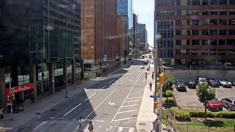 Traffic camera image at 2025-06-30 18:05:19
