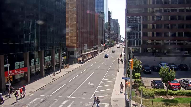 Traffic camera image at 2025-06-30 19:15:21