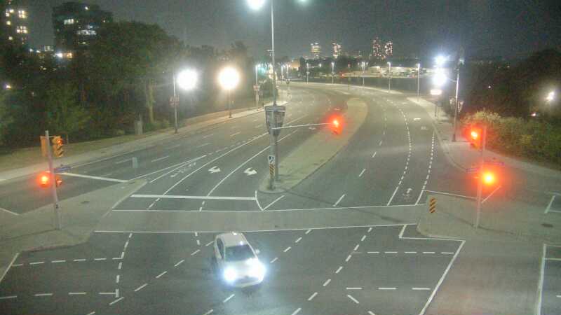 Traffic camera image at 2025-08-04 01:25:16