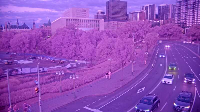 Traffic camera image at 2025-08-25 00:00:19