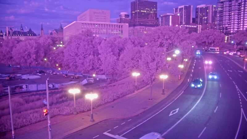 Traffic camera image at 2025-08-25 00:15:19