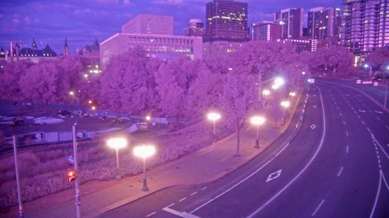 Traffic camera image at 2025-08-25 00:20:18