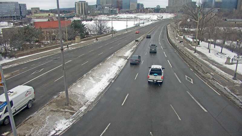 Traffic camera image at 2025-03-09 12:55:12