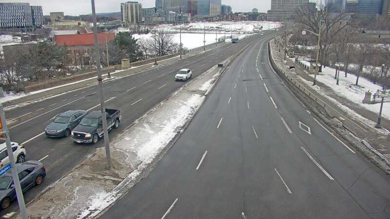 Traffic camera image at 2025-03-09 13:15:14