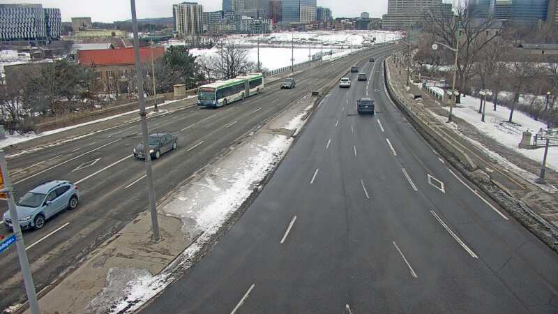 Traffic camera image at 2025-03-09 14:25:13