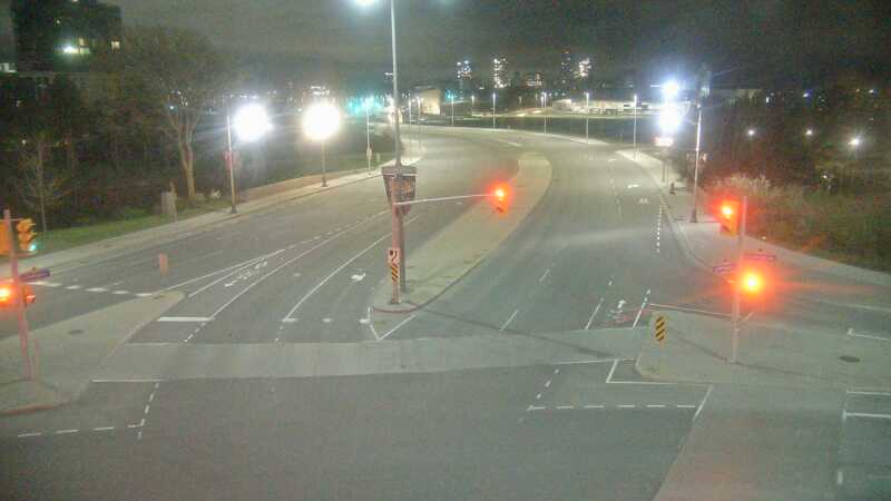 Traffic camera image at 2025-05-09 08:00:15