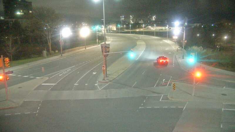 Traffic camera image at 2025-05-09 08:10:16