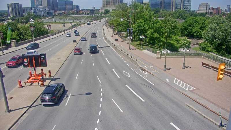 Traffic camera image at 2025-06-30 17:50:19