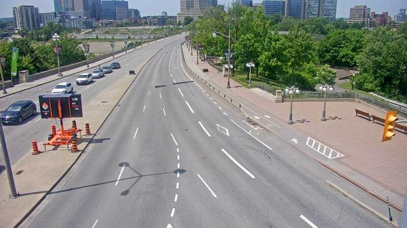 Traffic camera image at 2025-06-30 18:20:19