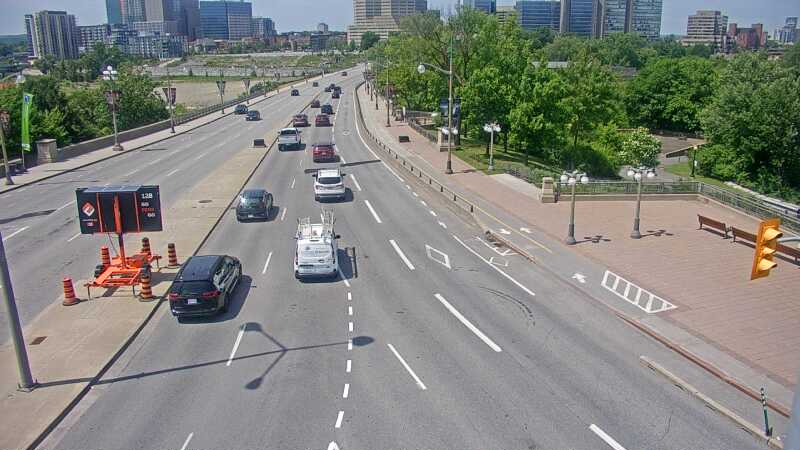 Traffic camera image at 2025-06-30 18:25:20