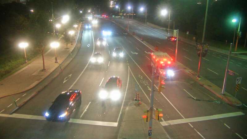 Traffic camera image at 2025-07-12 04:00:15