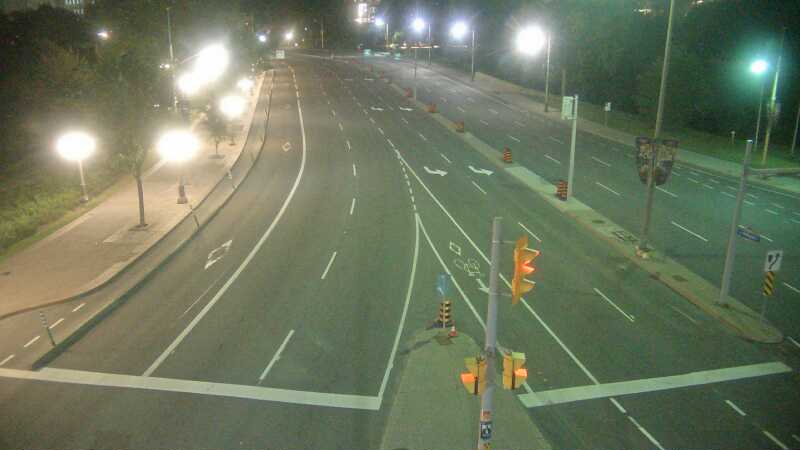 Traffic camera image at 2025-07-12 04:50:17